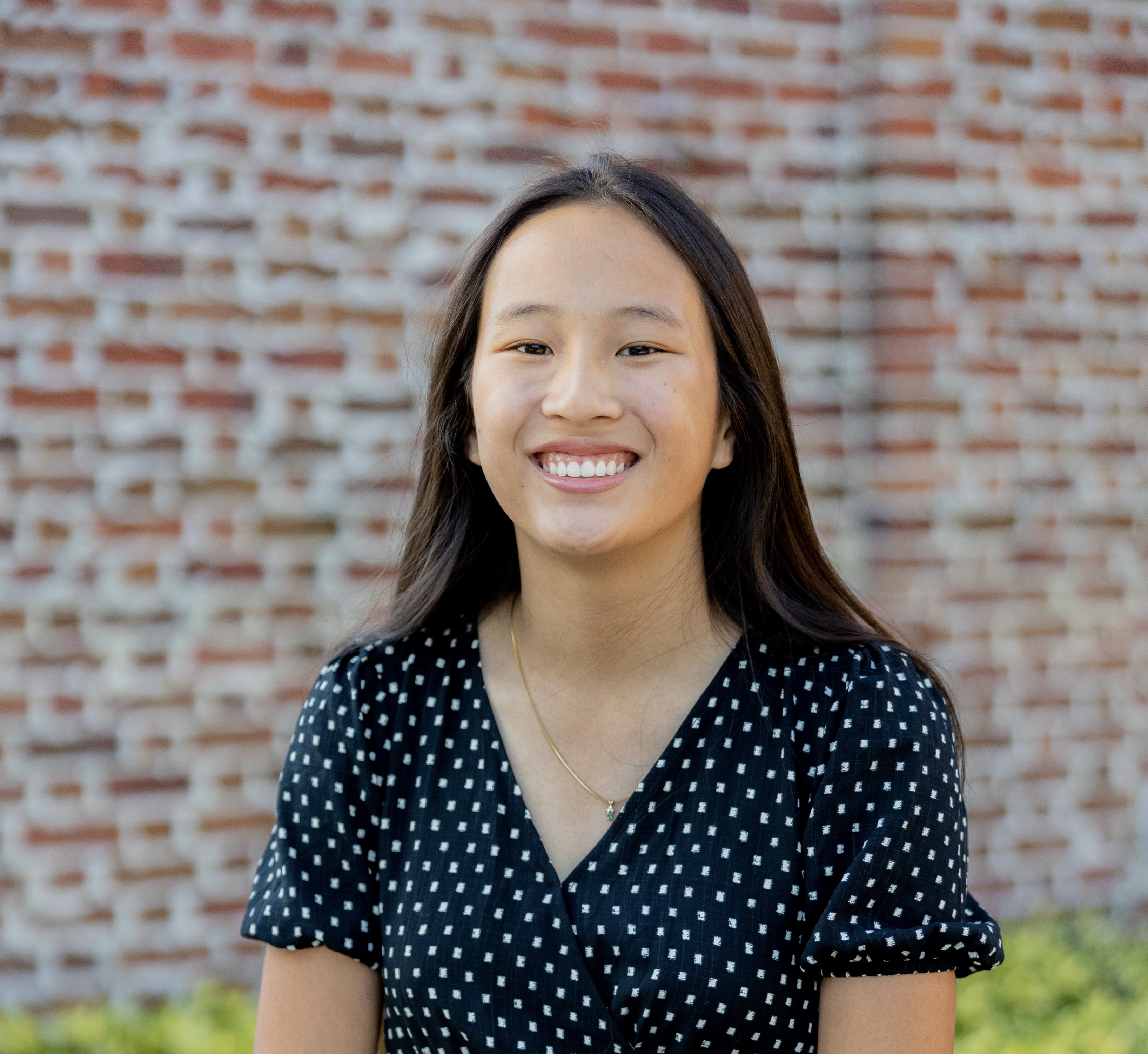 Ella Luedeke headshot